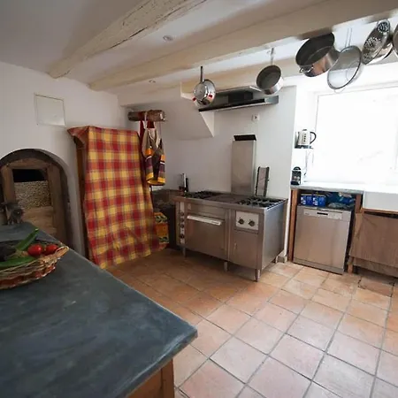 Old Wine Storehouse And Its Outbuilding Holiday home Gabian