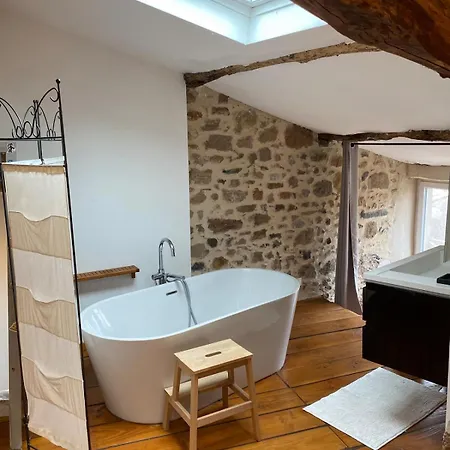 Holiday home Old Wine Storehouse And Its Outbuilding Gabian